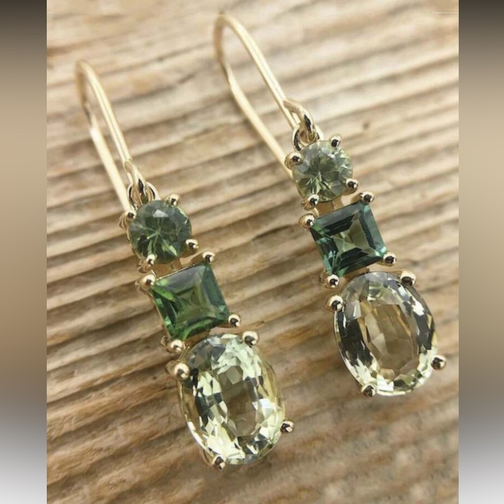 Shades Of Emerald Gemstone Drop Earrings NEW 🏷️